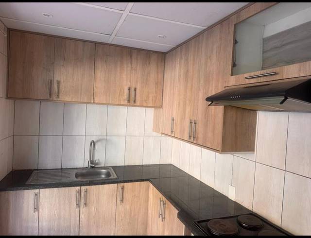 2 BEDROOM PROPERTY TO RENT IN KENSINGTON